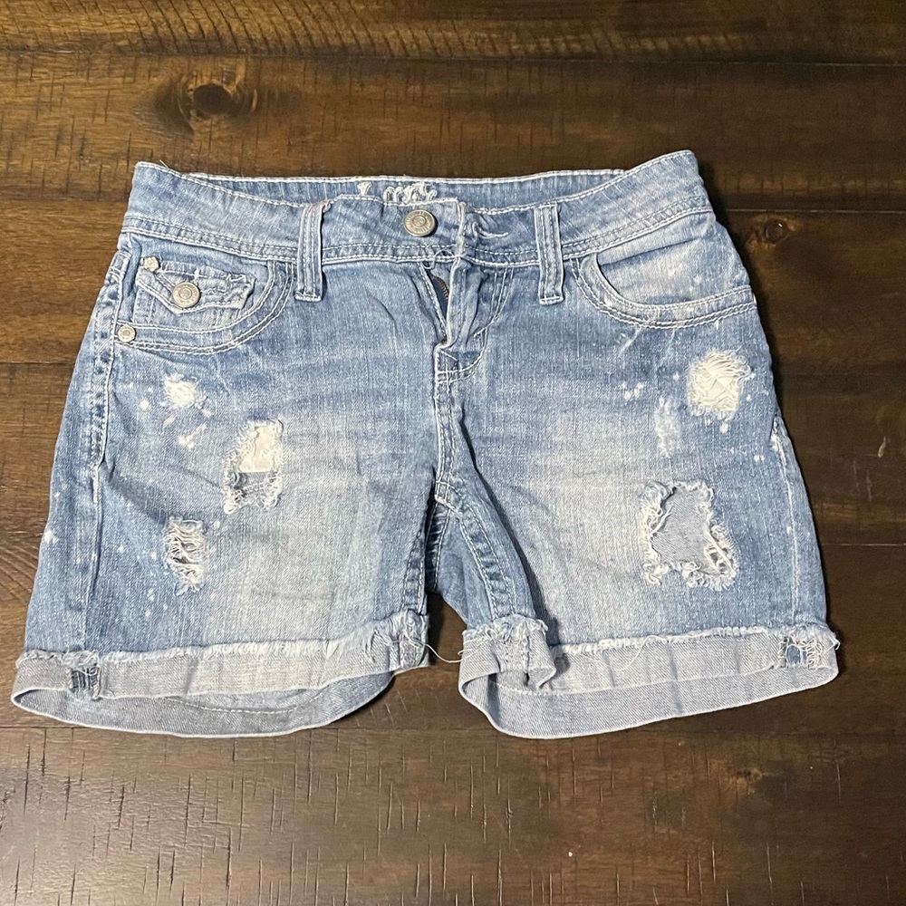Women’s decorativ denim shorts